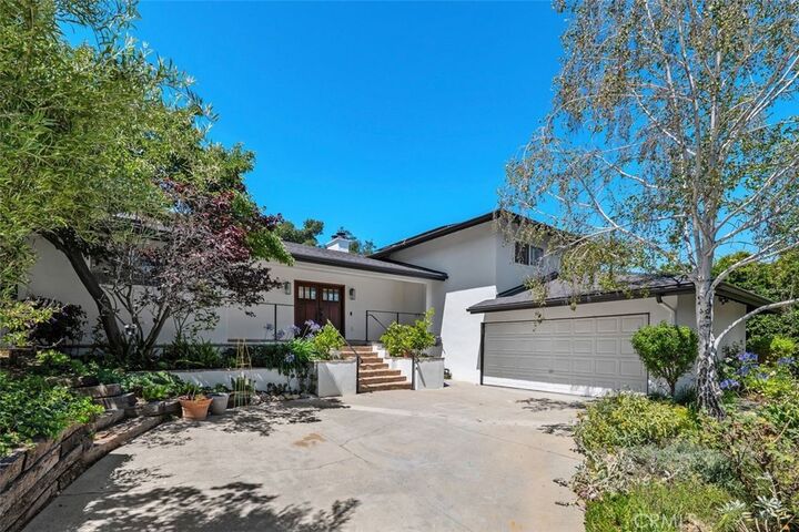 Property Photo:  3813 Eddingham  CA 91302 