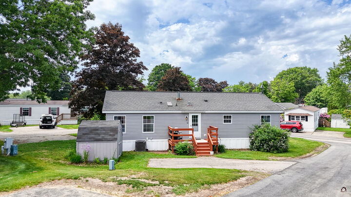 Property Photo:  116 Blackberry Place  ME 03904 