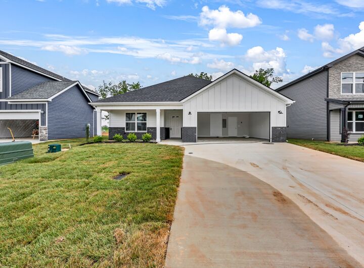 Property Photo: 2677 Brewster Dr TN 37042