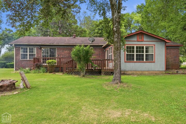 Property Photo: 211 Broadview Dr AR 71913