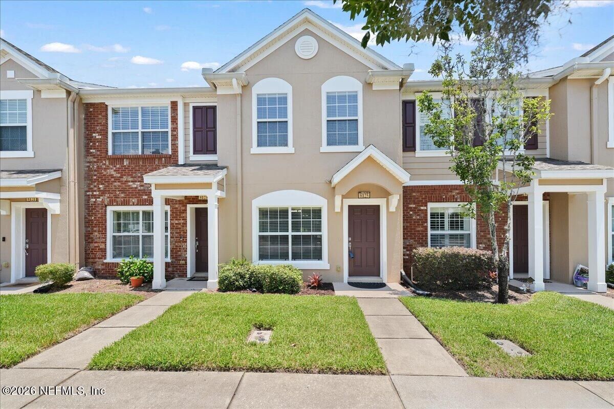 Property Photo: 8125 Summer Point Court FL 32256