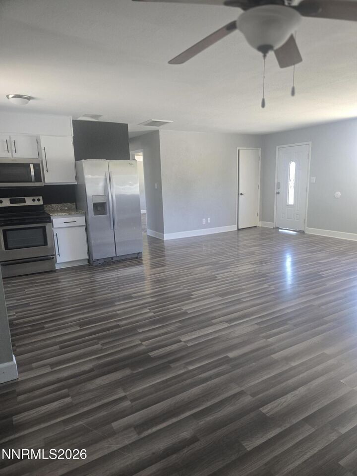Property Photo: 1060 S Lee Avenue NV 89406
