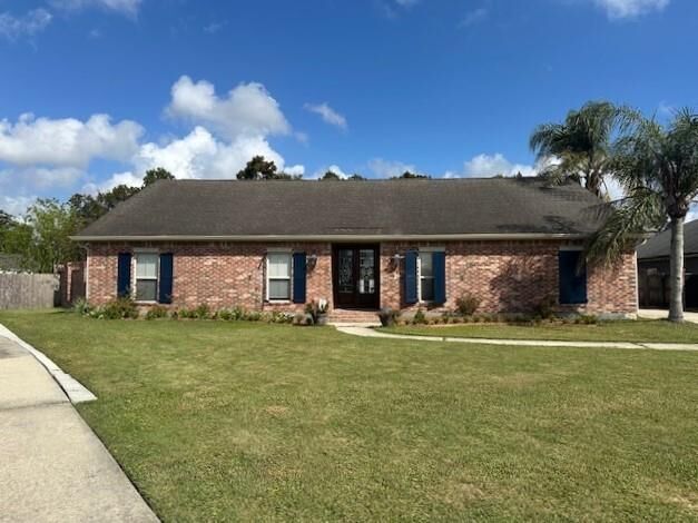 Property Photo:  117 Orange Blossom Court  LA 70037 