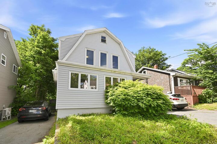 Property Photo: 6521 Bayers Road NS B3L 2B2