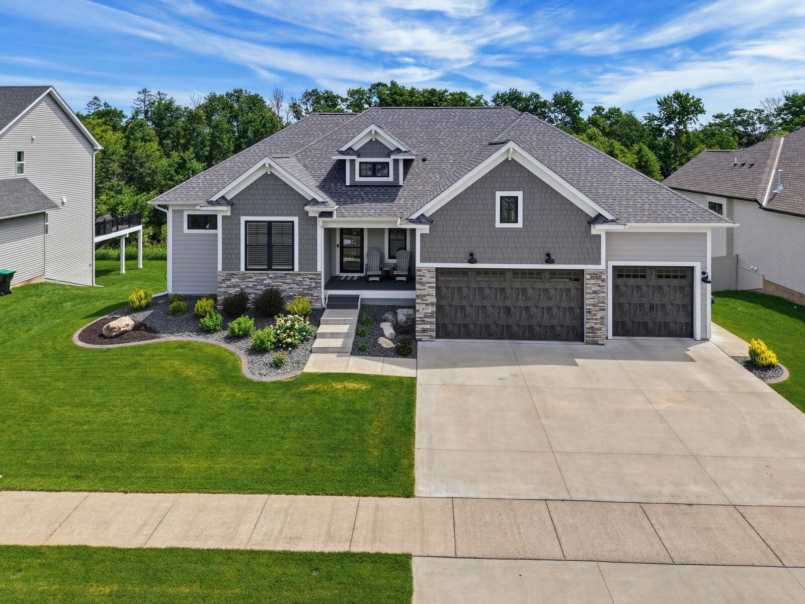 Property Photo:  977 Pheasant Run S  MN 55014 
