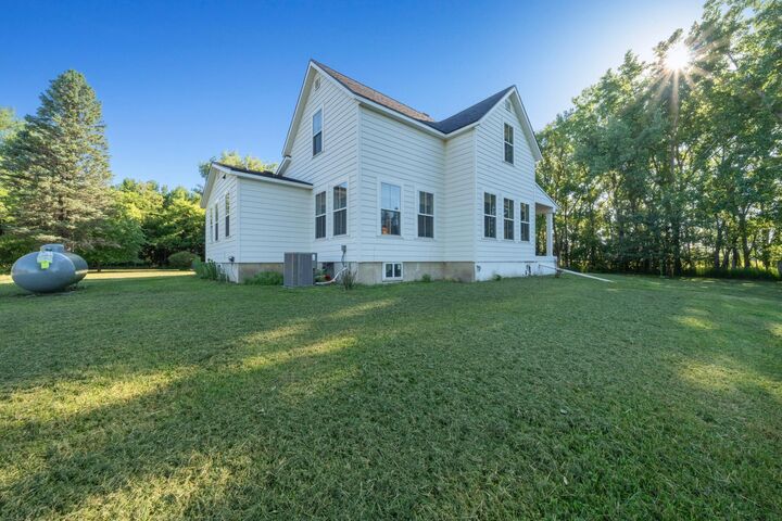 Property Photo: 28555 810th Avenue MN 56240