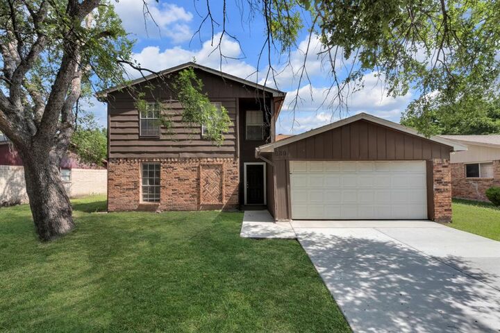 Property Photo:  830 Frances Drive  TX 75052 