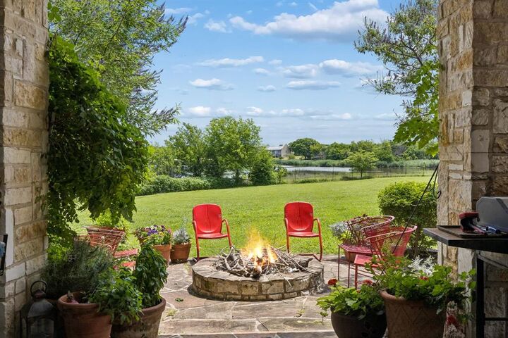 Property Photo:  17 Hillside Drive  TX 75087 