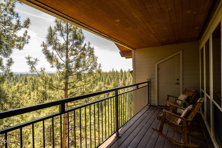 Property Photo:  18575 SW Century Drive 434  OR 97702 