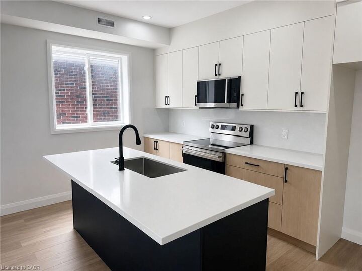 Property Photo: 17 White Avenue 4 ON M1C 1P1
