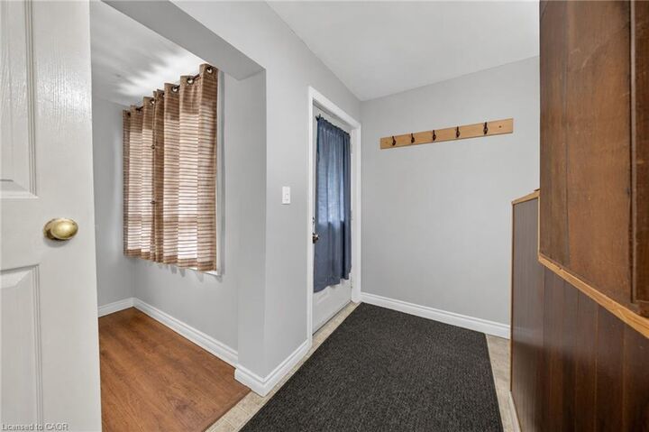 Property Photo:  236 Marlborough Street  ON N3S 4T3 