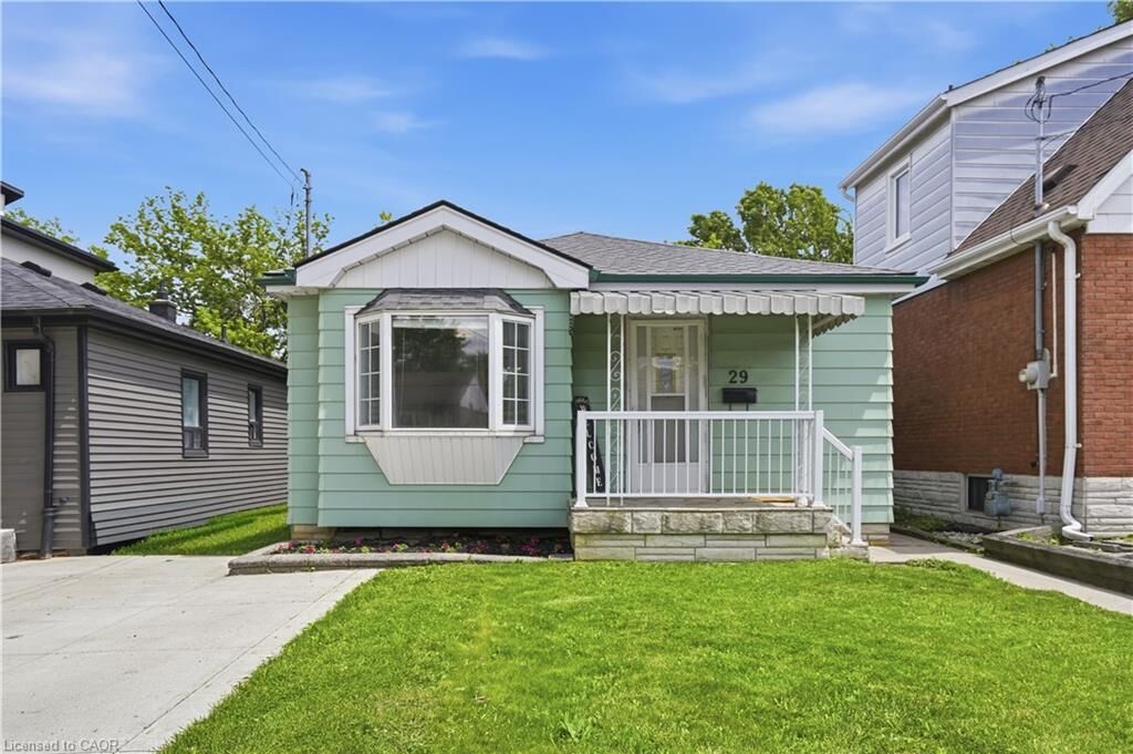 Property Photo:  29 Shadyside Avenue  ON L8V 3E2 