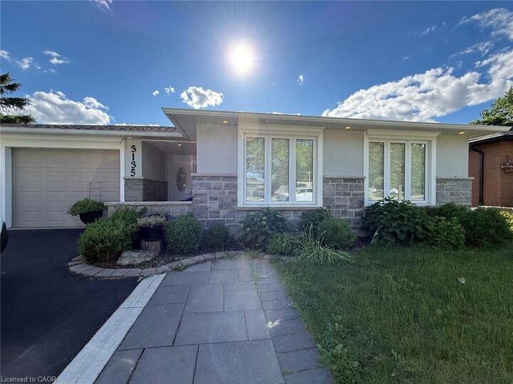 Property Photo: 3135 Palmer Drive ON L7M 1L2