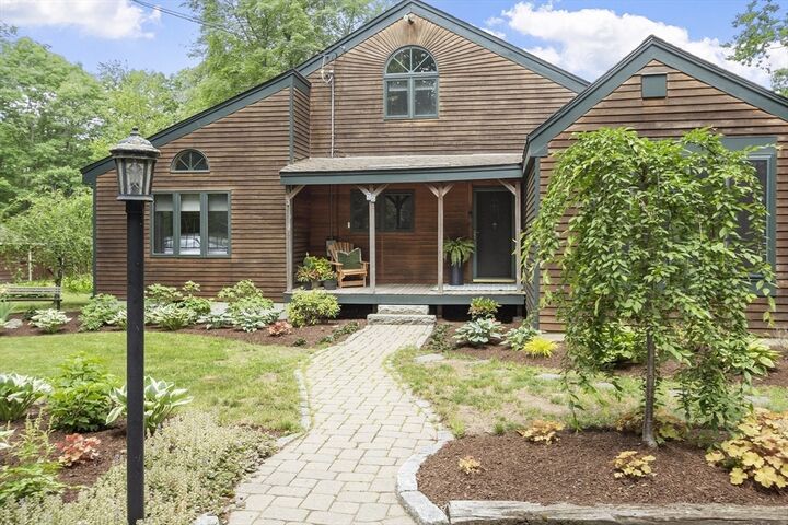 Property Photo:  55 Lake Dr W  MA 01473 