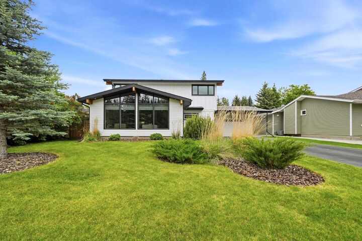 Property Photo: 65 Selkirk Boulevard AB T4N 0G5