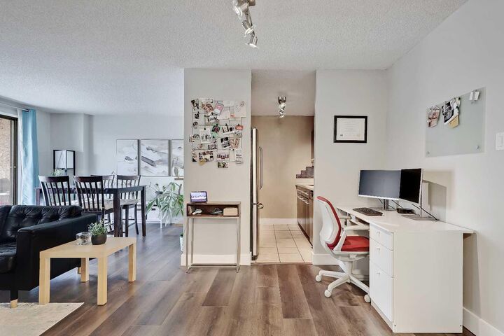 Property Photo:  718 12 Avenue SW 708  AB T2R 0H7 