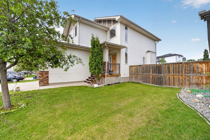 Property Photo: 5 Havenfield Drive AB T0M 0N0
