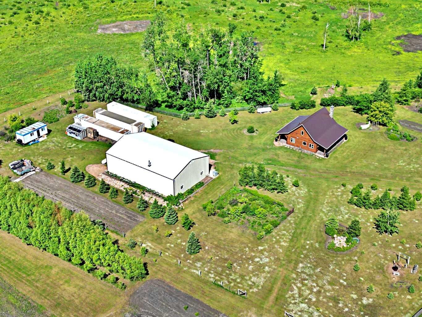Property Photo: 73043 Twn 512A Township AB T9X 2B7