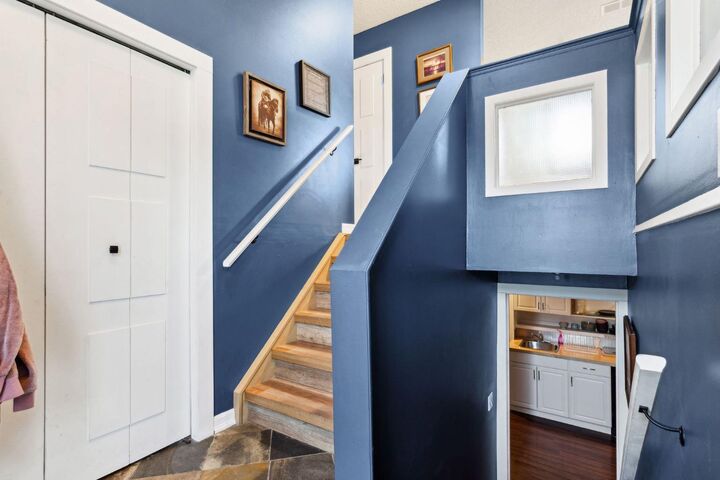 Property Photo:  147 Falchurch Crescent NE  AB T3J 1J9 