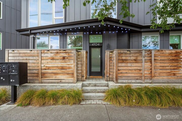 Property Photo:  4104  Leary Way NW  WA 98107 