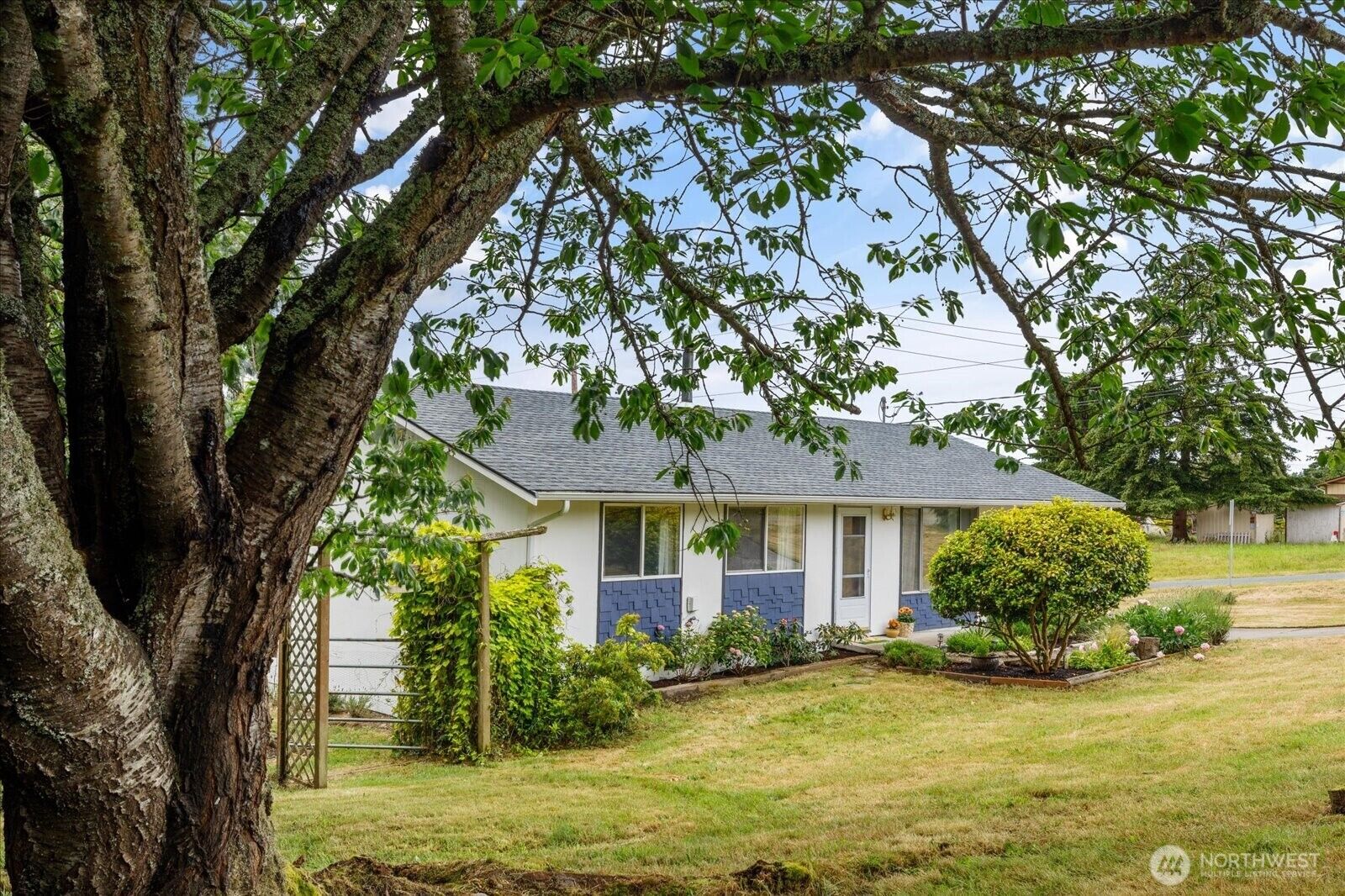 Property Photo: 975 Ferry Avenue WA 98239