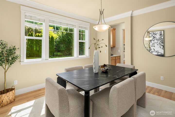 Property Photo: 16517 SE 66th Street WA 98006