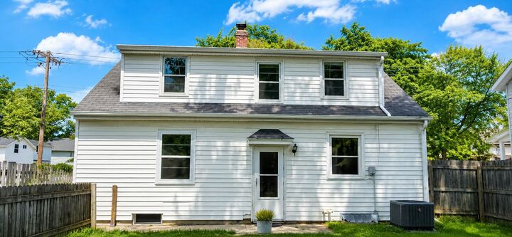 Property Photo: 513 E Fremont Street WI 54915