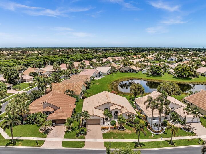 Property Photo: 12316 Lakeridge Falls Drive FL 33437