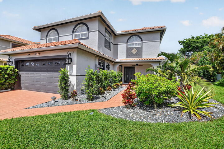 Property Photo:  9048 Villa Portofino Circle  FL 33496 