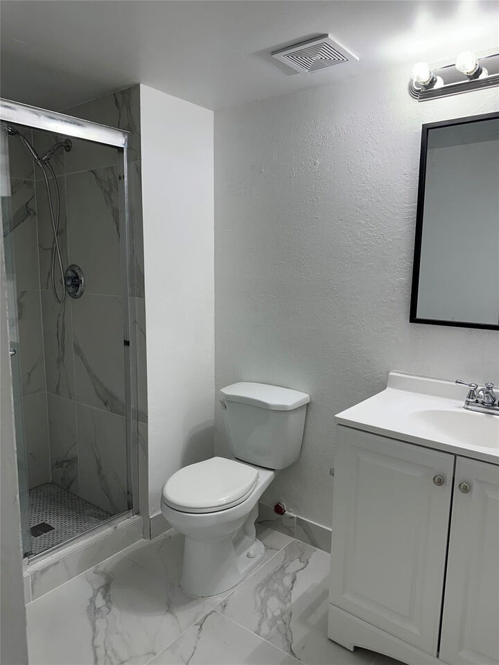 Property Photo:  310 Racquet Club Road 103  FL 33326 