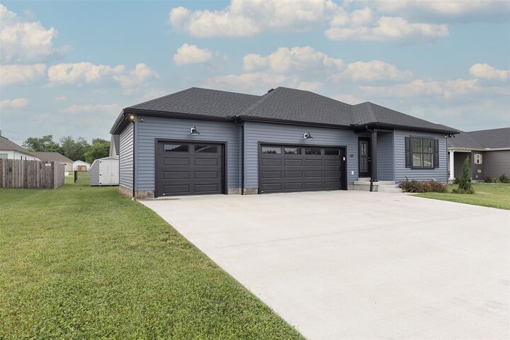 Property Photo:  610 Lockeland Way  KY 42134 