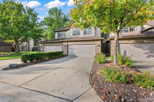 Property Photo:  5237 Royal Vale Lane  MI 48126 