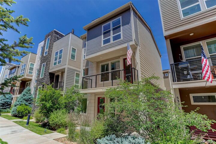 Property Photo: 530 E Hinsdale Avenue CO 80122