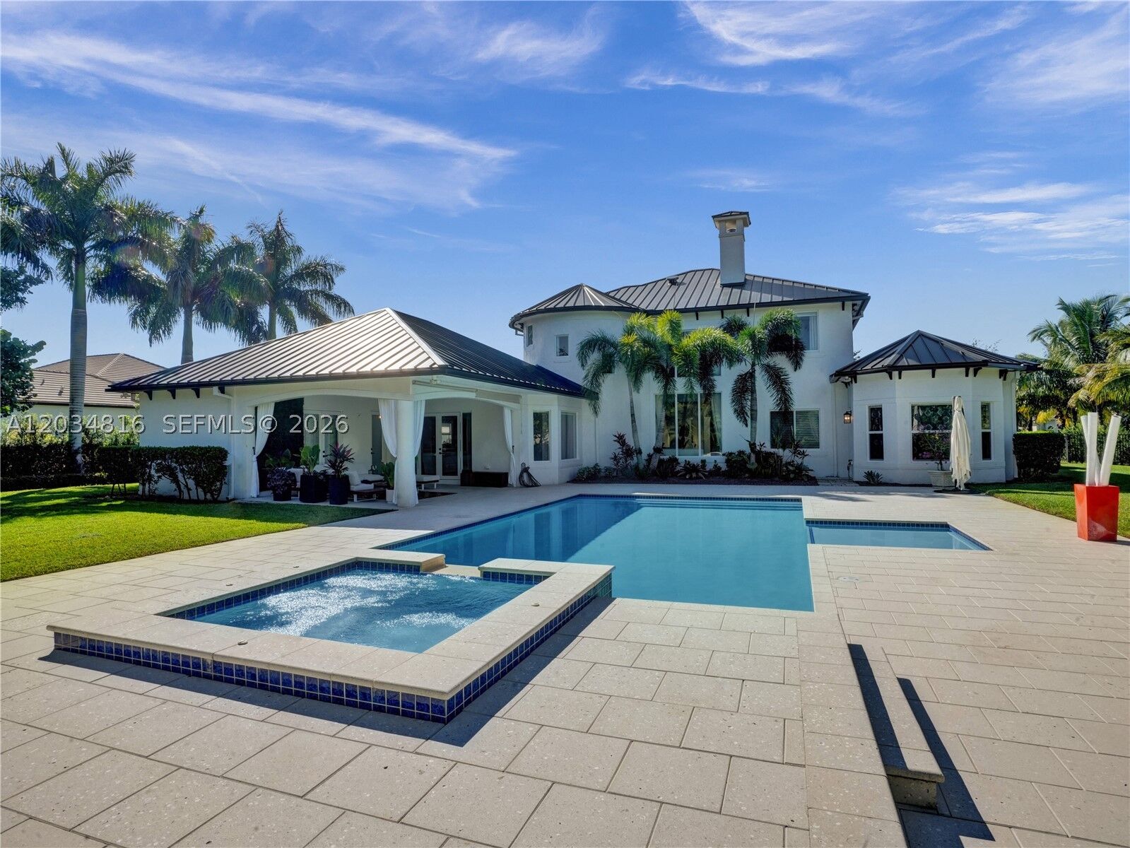 Property Photo:  14321 N Jockey Cir N  FL 33330 