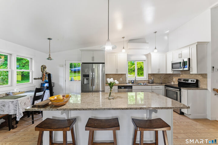 Property Photo:  21 North Pleasant Rise  CT 06804 