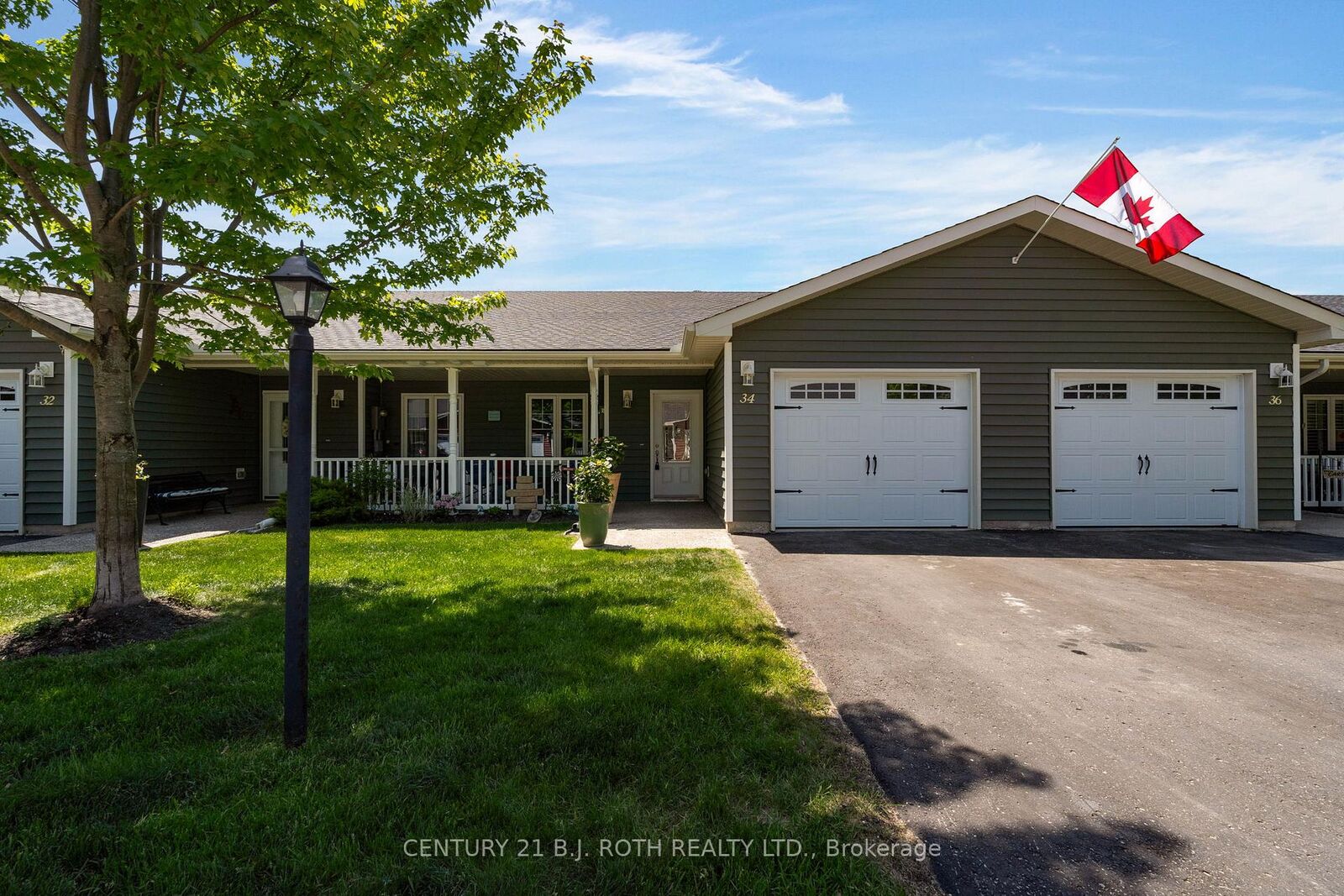 Property Photo:  34 Chamberlain Crescent  ON L9M 0A6 
