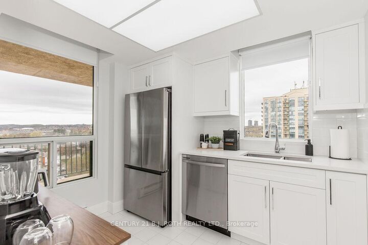 Property Photo:  75 Ellen Street 1104  ON L4N 7R6 
