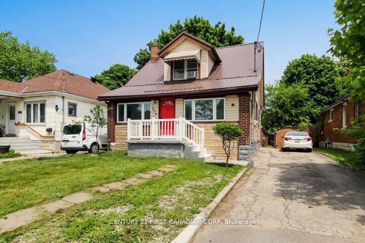 776 Quebec Street — photo 1