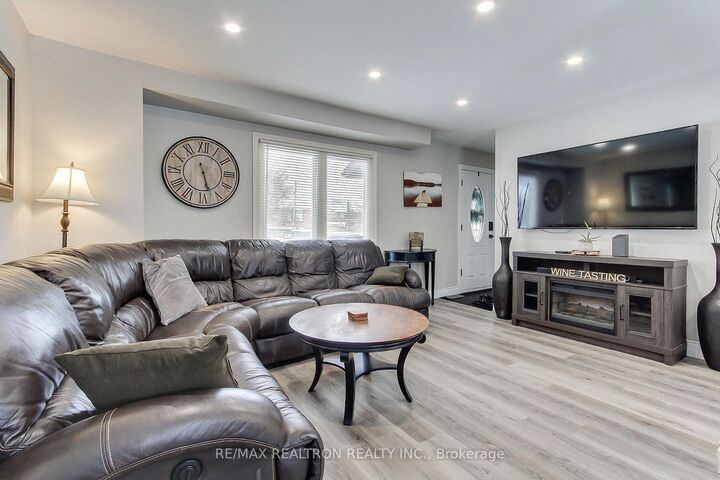 Property Photo: 288 Terrace Drive ON L4P 2Y8