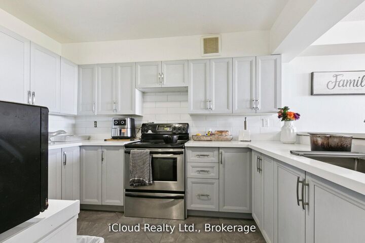 Property Photo: 238 Albion Road 1108 ON M9W 6A7