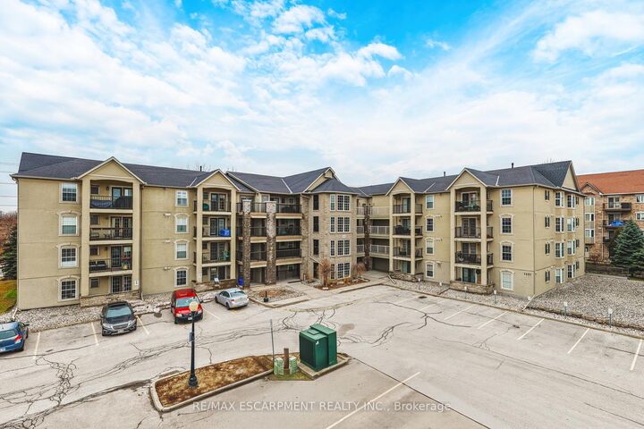 1451 Walkers Line 313 — photo 1