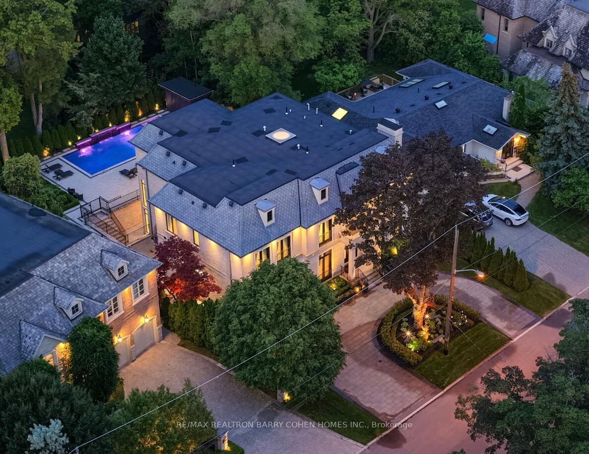 Property Photo: 23 Lauderdale Drive ON M2L 2A8
