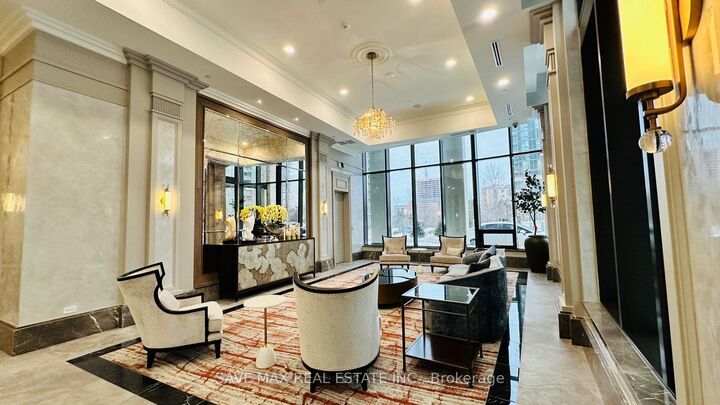 Property Photo: 30 Elm Drive W 3110 ON L5B 0N6