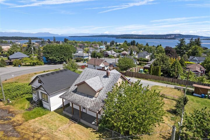 Property Photo: 19 View St BC V9R 4N3