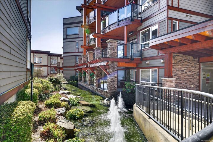 6591 Lincroft Rd #202 — photo 1