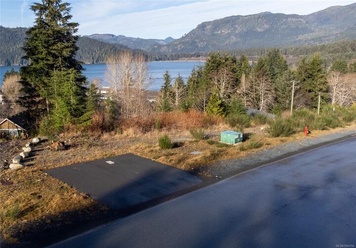 Property Photo: 16920 Beachview Dr BC V0S 1K0