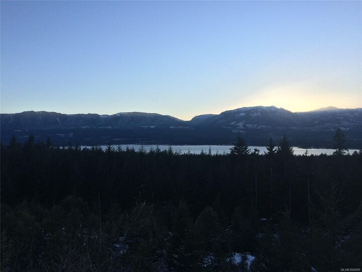 Property Photo: 8401 Keith Wagner Way BC V0R 1T0