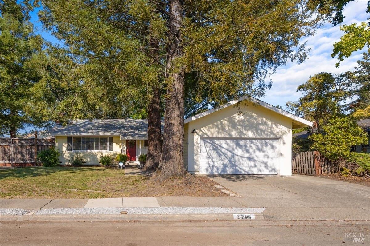 Property Photo: 2216 Fremont Drive CA 95409