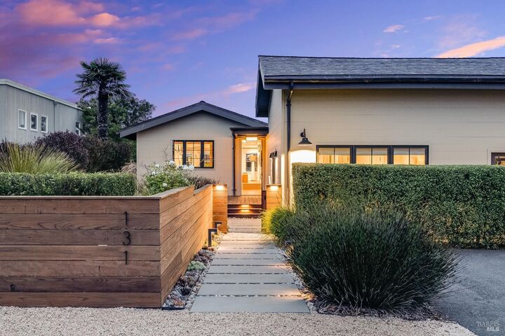 Property Photo:  131 Dipsea Road  CA 94970 