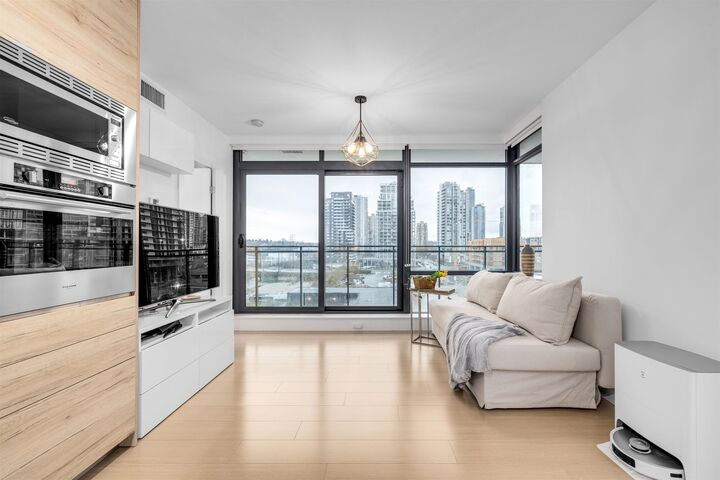 Property Photo: 2378 Alpha Avenue 1008 BC V5C 0K2